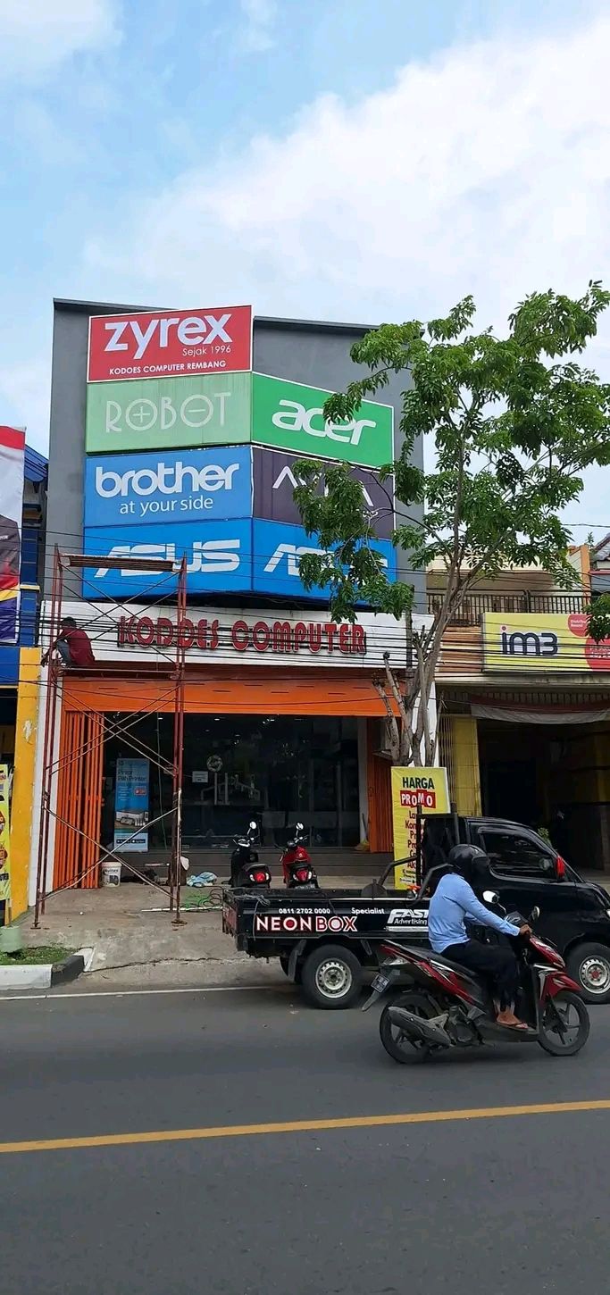 Huruf Timbul Neon Box